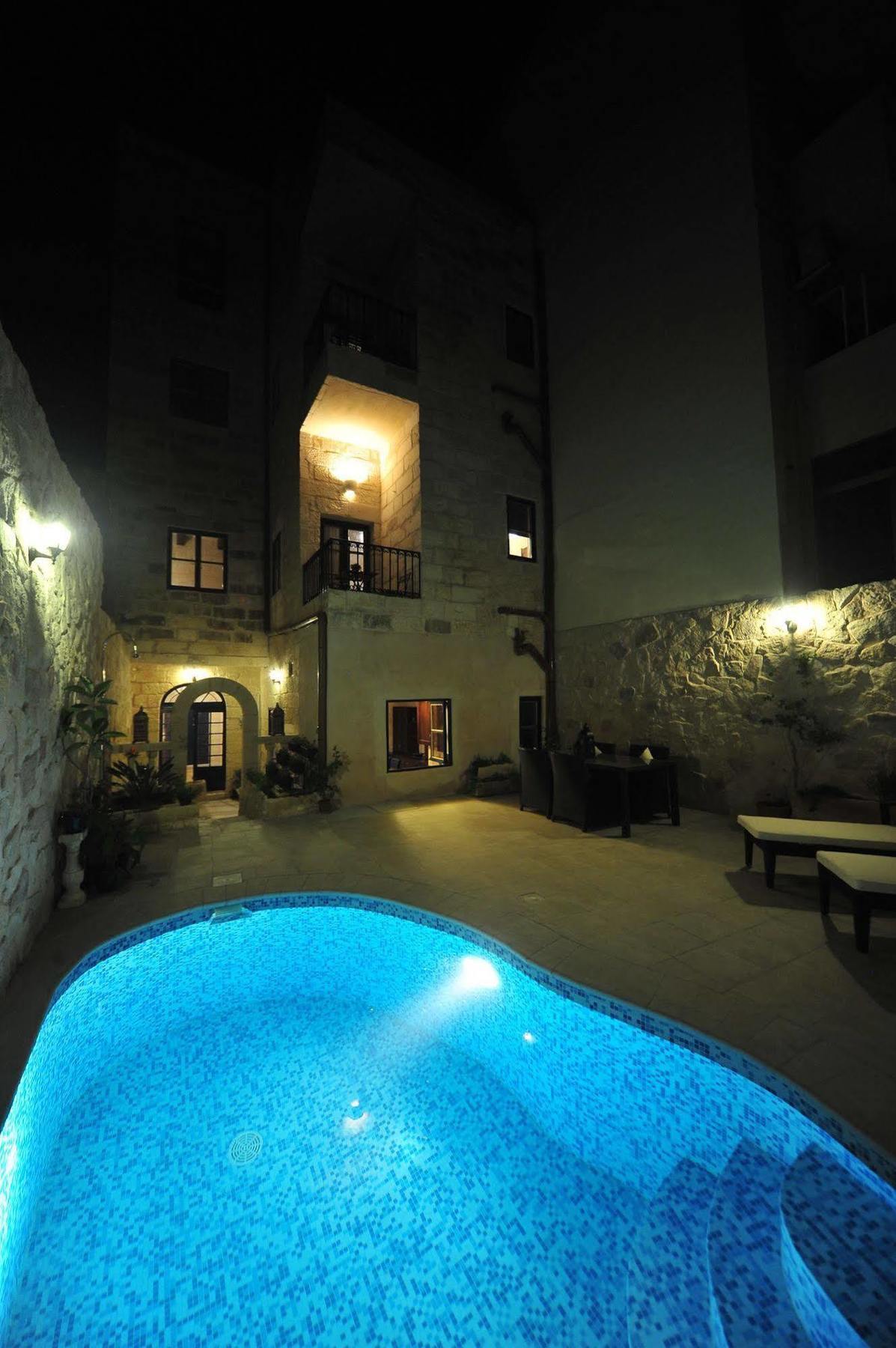 The Stonehouse Bed and Breakfast St. Julian's Exteriör bild